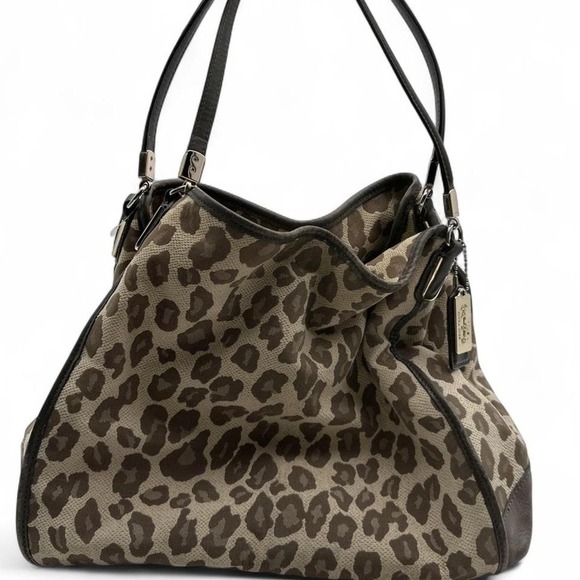 Coach Handbags - Y2K Coach brown multi/ brown leopard print shoulder bag Super cute!